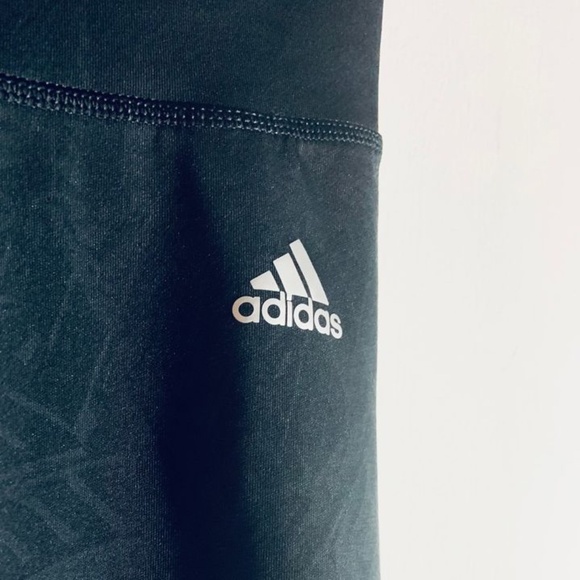 🖤ADIDAS Small Black 3/4 Capri Climate Legging🖤🆕 - Picture 6 of 10